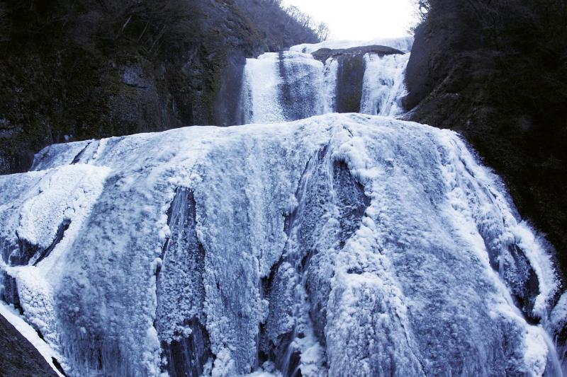 冬で凍った袋田の滝